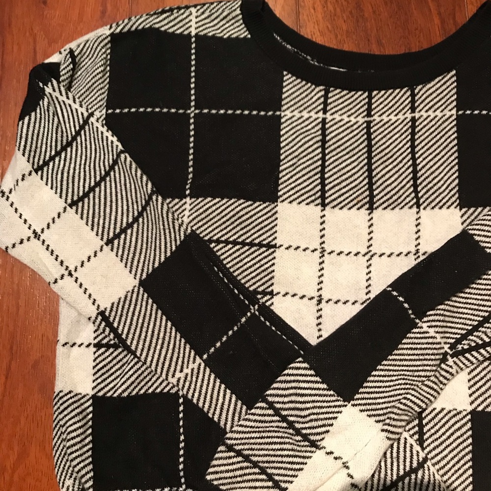 Plaid Cropped Sweater